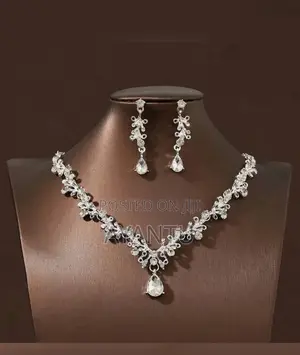 Bridal Crown and Jewelry Set