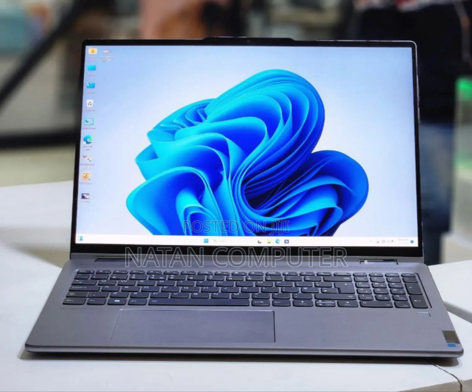 New Laptop Lenovo Yoga 7i 16GB Intel Core I7 SSD 512GB