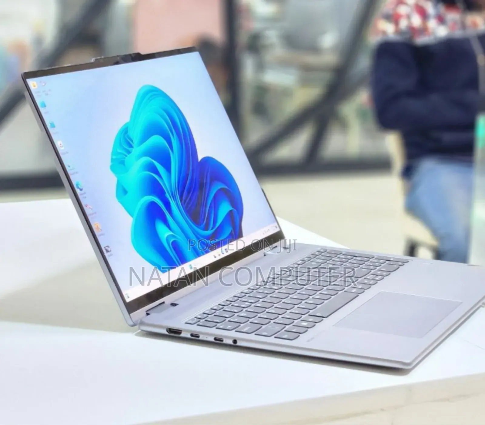 New Laptop Lenovo Yoga 7i 16GB Intel Core I7 SSD 512GB