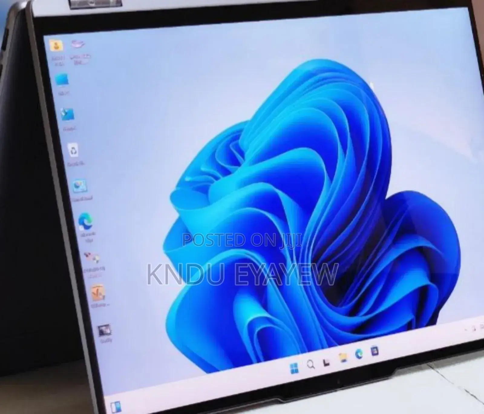 New Laptop Lenovo Yoga 7i 16GB Intel Core I7 SSD 1T