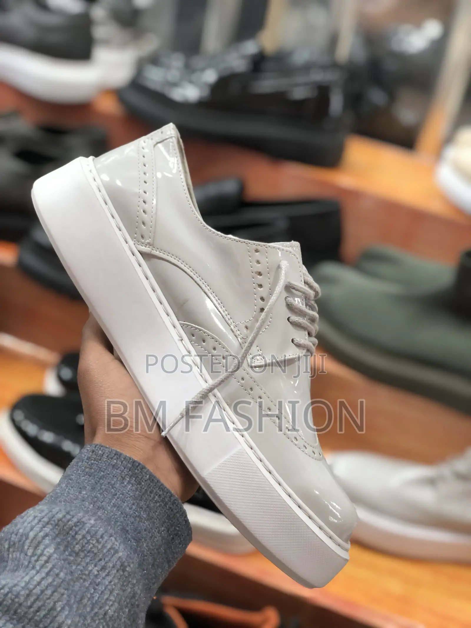 Chekich White Shine Shoes