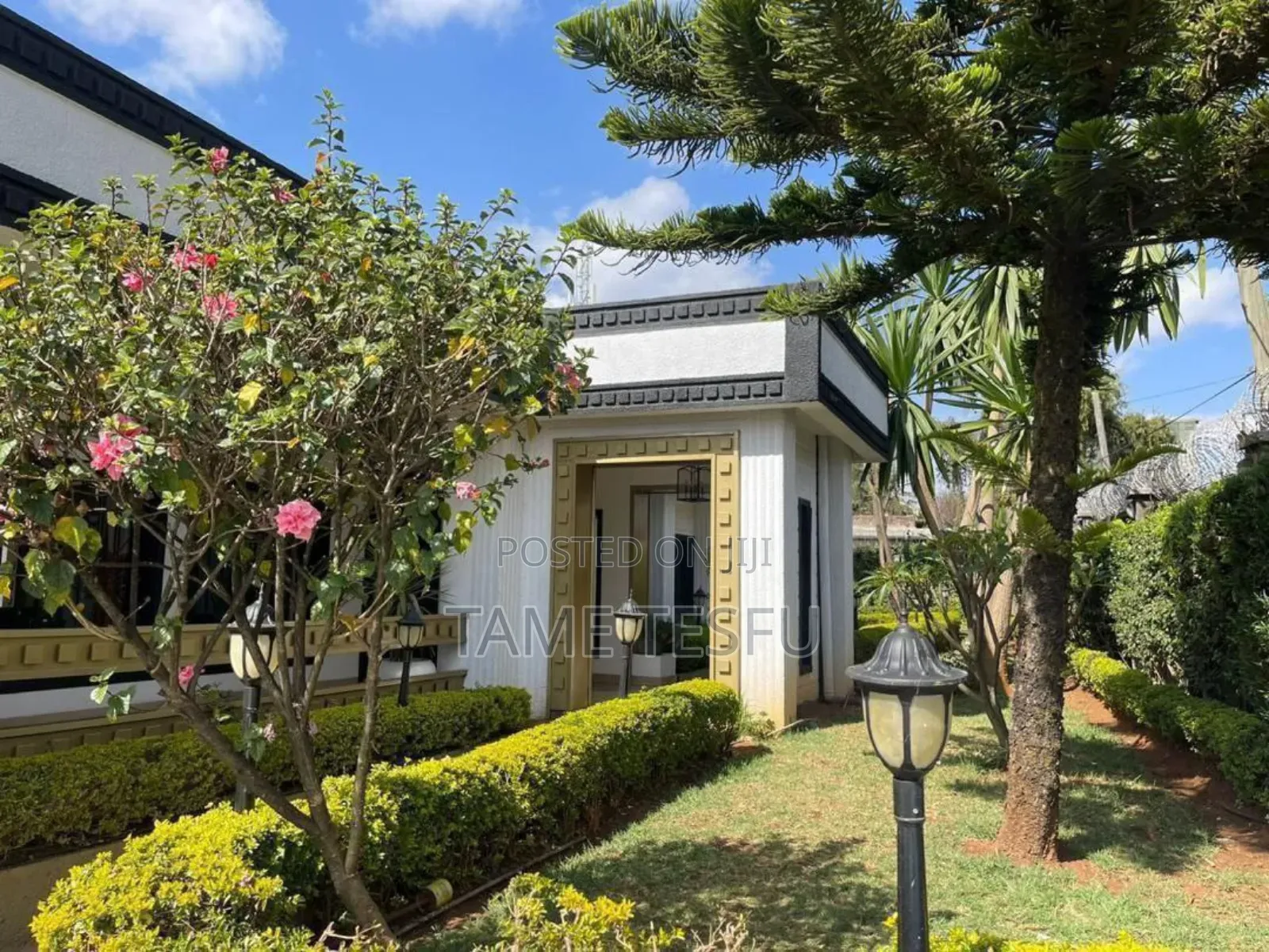 Furnished 8bdrm Villa in Wolo Sefer, Bole for sale