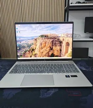 New Laptop HP Pavilion 15 16GB Intel Core Ultra 7 SSD 1T
