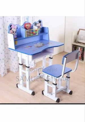 የጥናት ጠረንጴዛ Color: Blue And Pink