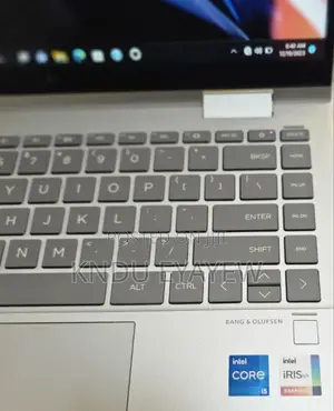 New Laptop HP Envy X360 8GB Intel Core I5 SSD 512GB