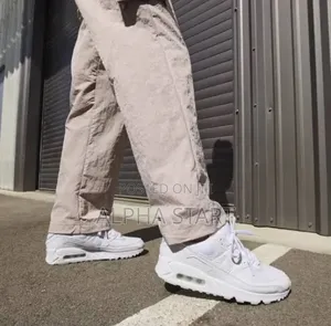 New Arrived Nike Air Max 90 Og
White Color Available on Hand