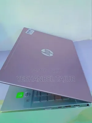 New Laptop HP Pavilion 10 4GB Intel Core I5 SSD 512GB