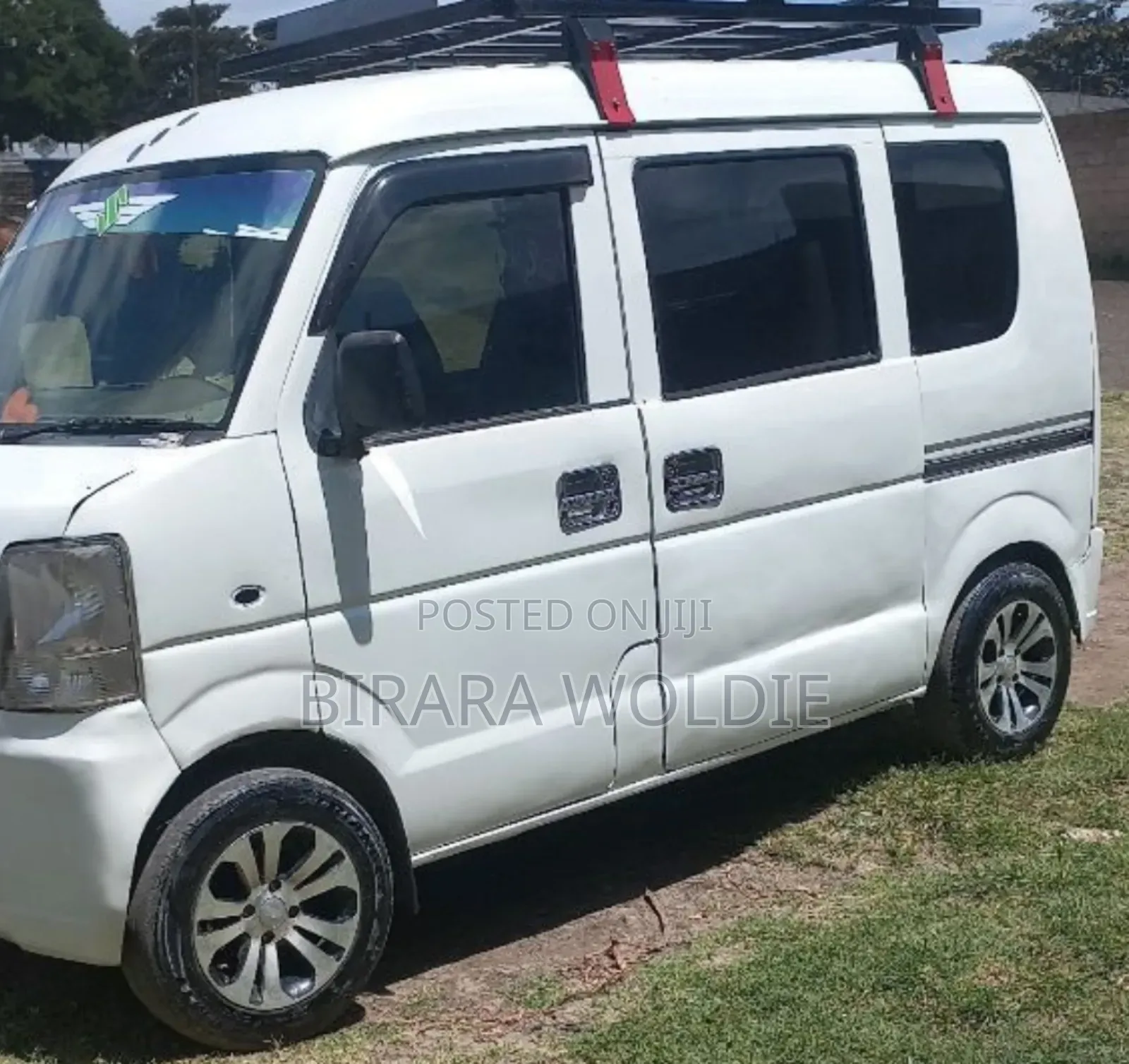 Suzuki Every Wagon 2012 White