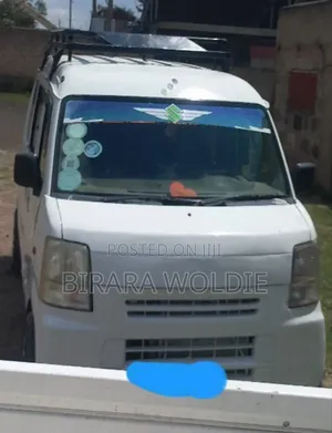 Suzuki Every Wagon 2012 White