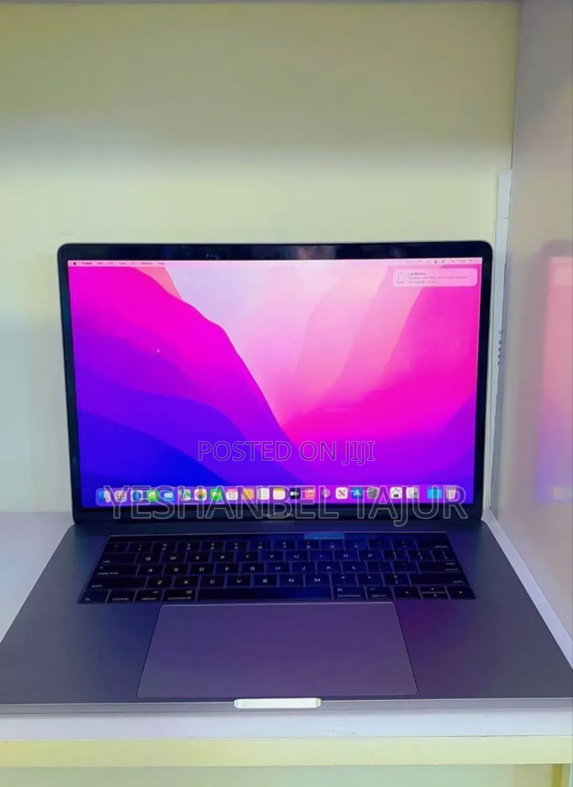 New Laptop Apple MacBook Pro 2017 16GB Intel Core I7 SSD 512GB
