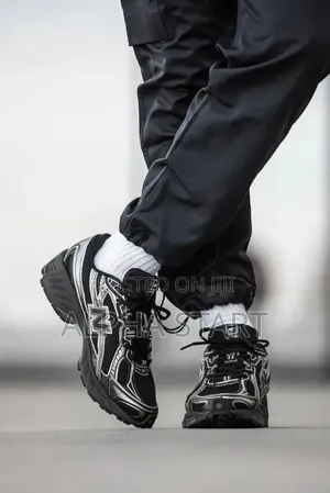 New Balance 740
Master Quality Smooth Sneakers for You