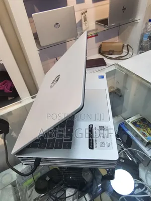 New Laptop HP 16GB Intel Core I7 SSD 512GB
