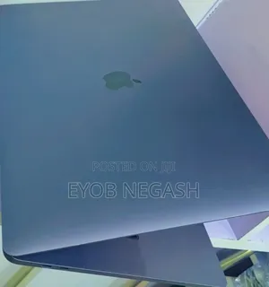 New Laptop Apple MacBook Pro 2017 16GB Intel Core I7 SSD 512GB