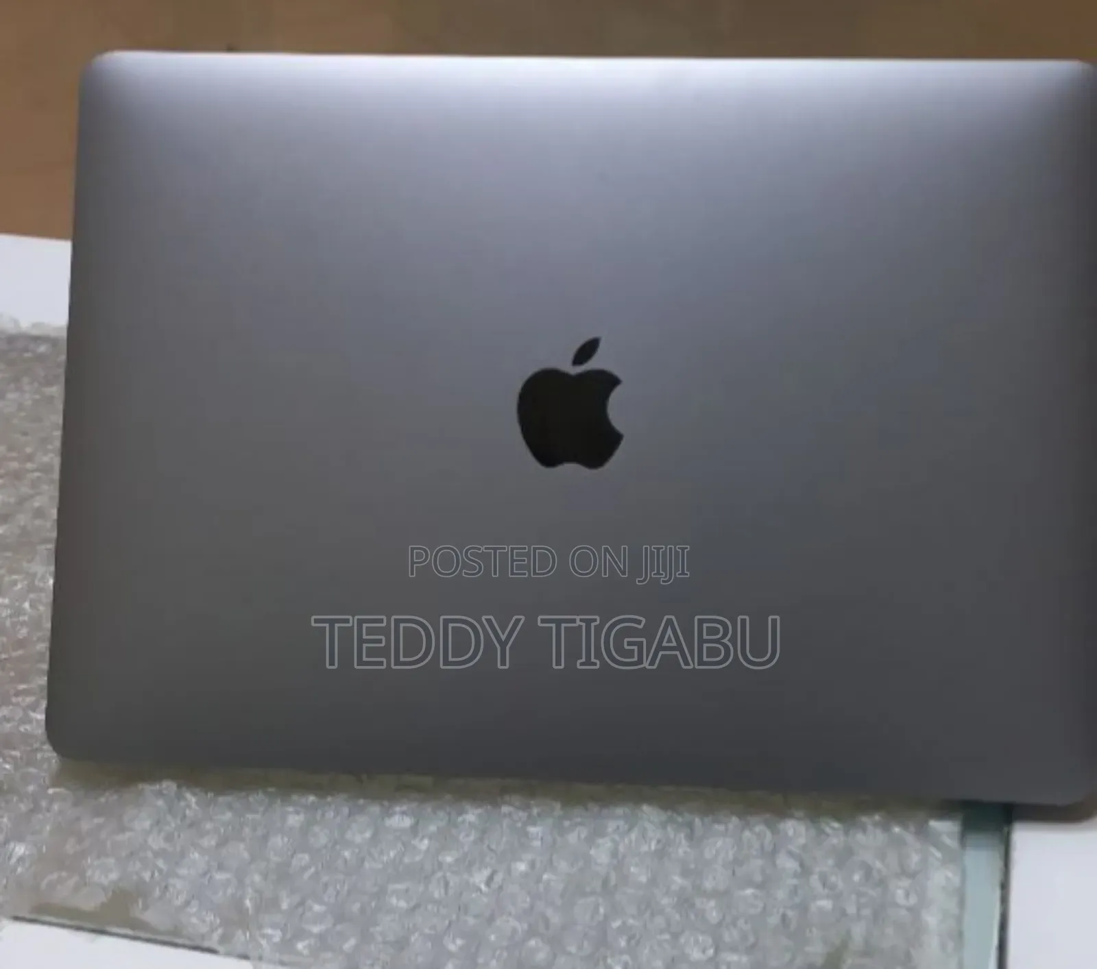 New Laptop Apple MacBook Pro 16GB Intel Core I5 SSD 512GB