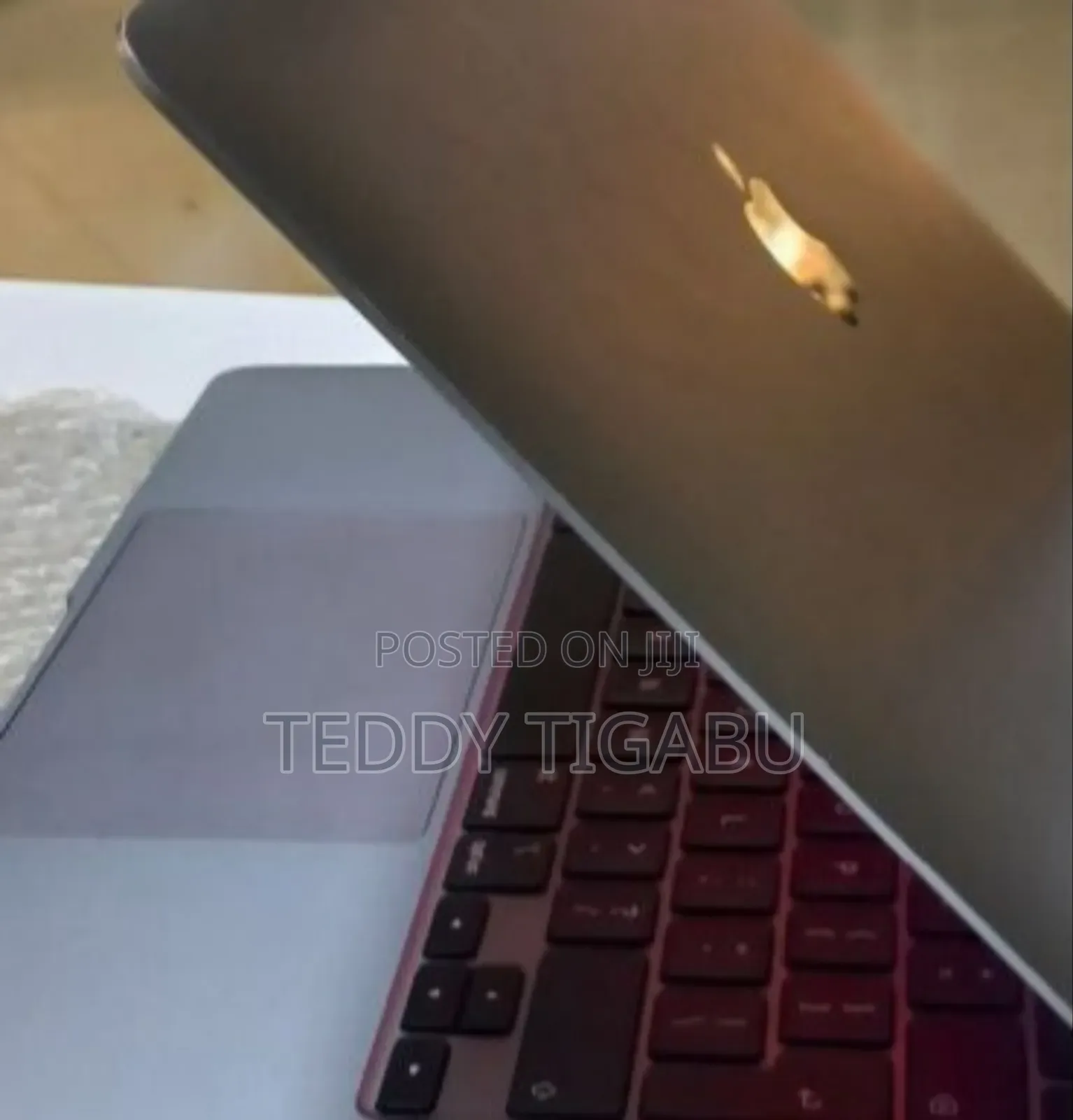 New Laptop Apple MacBook Pro 16GB Intel Core I5 SSD 512GB