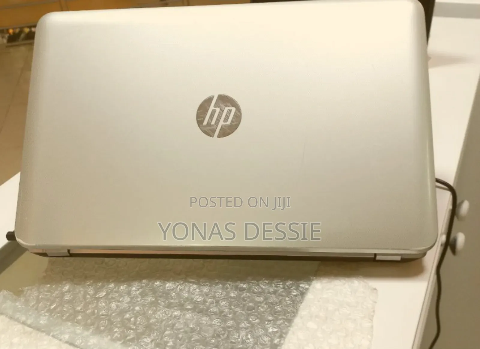 Laptop HP Pavilion 10 4GB AMD A4 HDD 1T