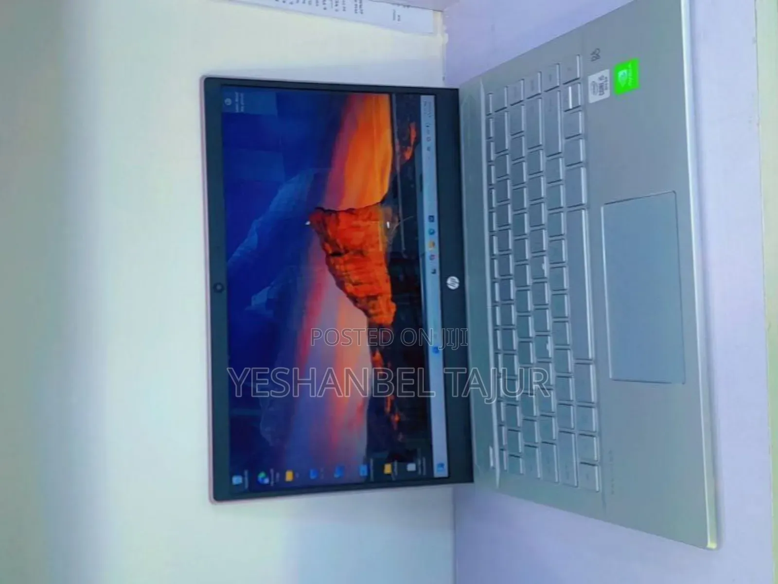 New Laptop HP Pavilion 10 16GB Intel Core I5 SSD 512GB