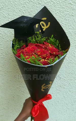 Graduation and Birthday Flower Bouquet ለምርቃት አበባ