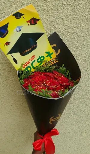 Graduation and Birthday Flower Bouquet ለምርቃት አበባ