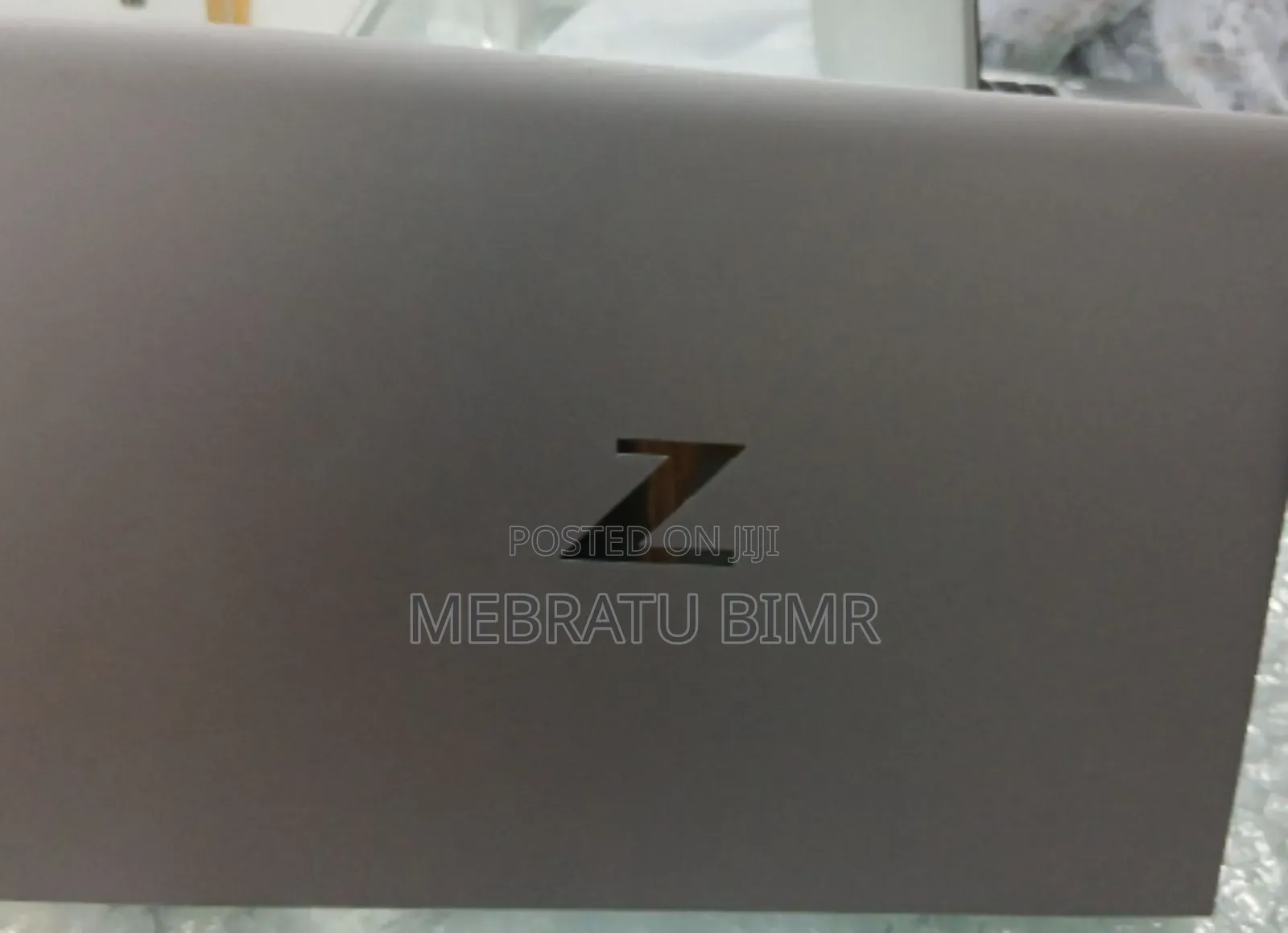 New Laptop HP ZBook Firefly G8 16GB Intel Core I7 SSD 512GB