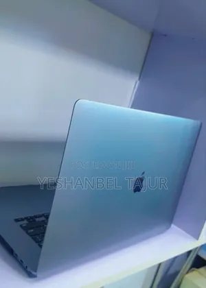 Photo - New Laptop HP EliteBook 840 16GB Intel Core I9 SSD 1T