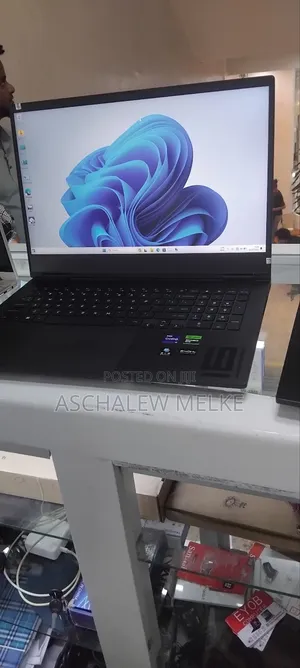 Photo - New Laptop HP Omen 16 16GB Intel Core I9 SSD 1T