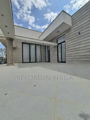 8bdrm House in Location, Akaky Kaliti for sale