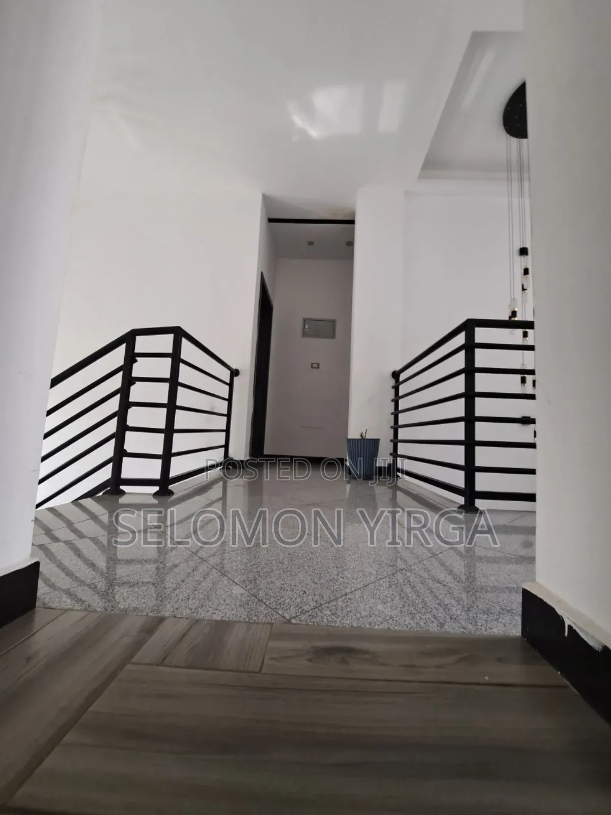 8bdrm House in Location, Akaky Kaliti for sale