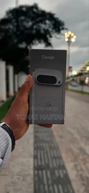 Photo - New Google Pixel 9 Pro XL 256 GB