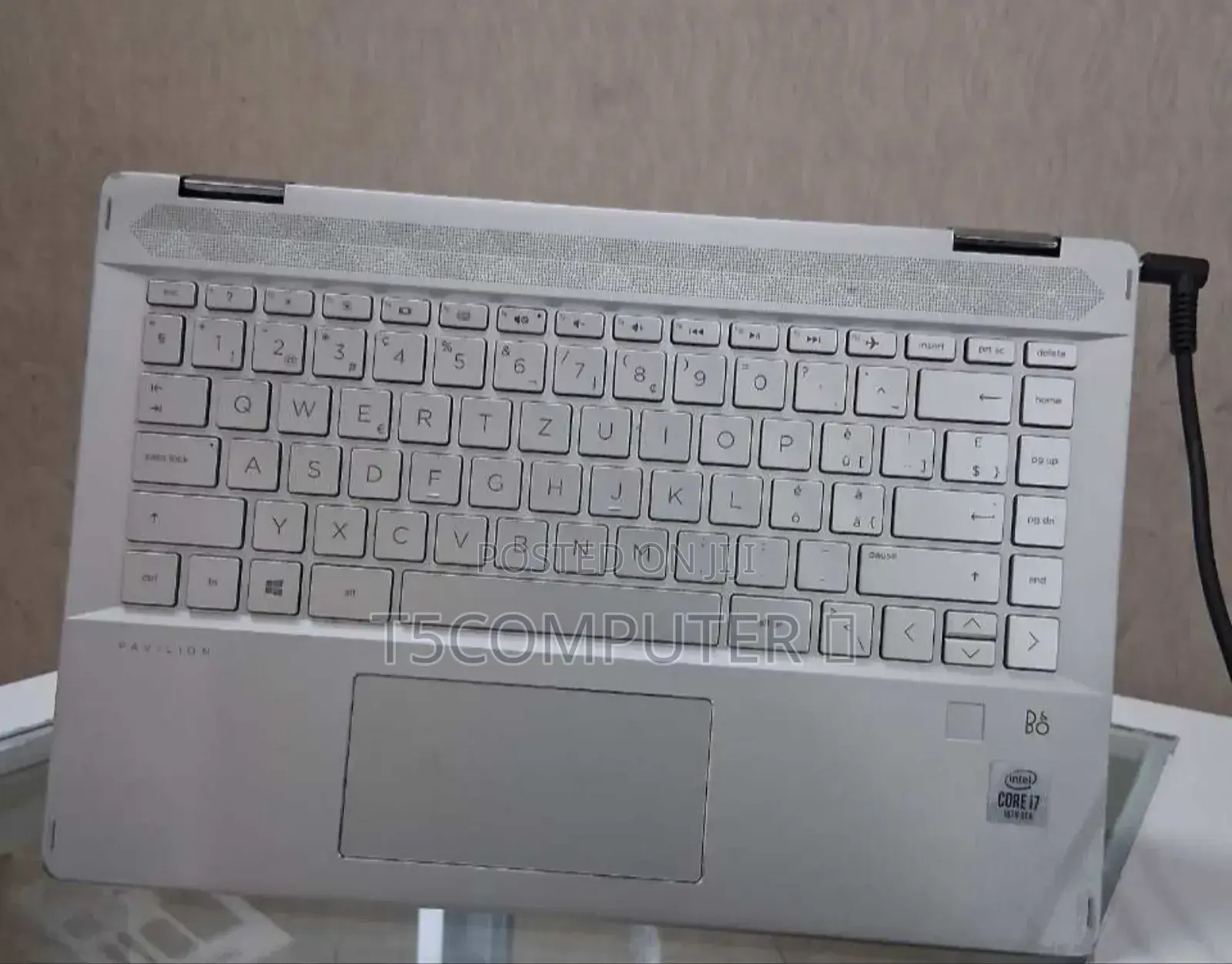 New Laptop HP Pavilion X360 8GB Intel Core I7 SSD 256GB