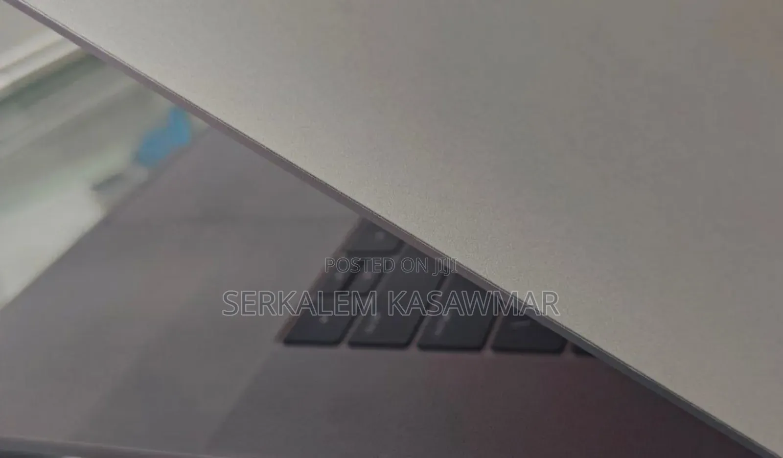 New Laptop Apple MacBook Pro 2017 16GB Intel Core I7 SSD 1T