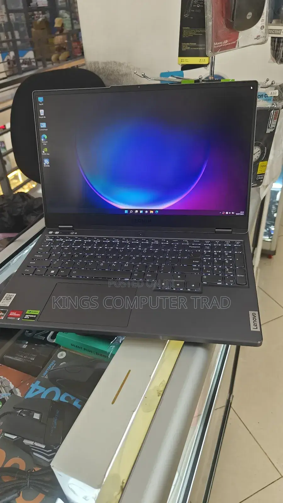 New Laptop Lenovo Legion 5 16GB AMD Ryzen 7 SSD 512GB