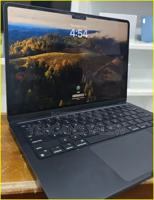 New Laptop Apple MacBook Air 2022 M2 8GB Intel Core M2 SSD 256GB