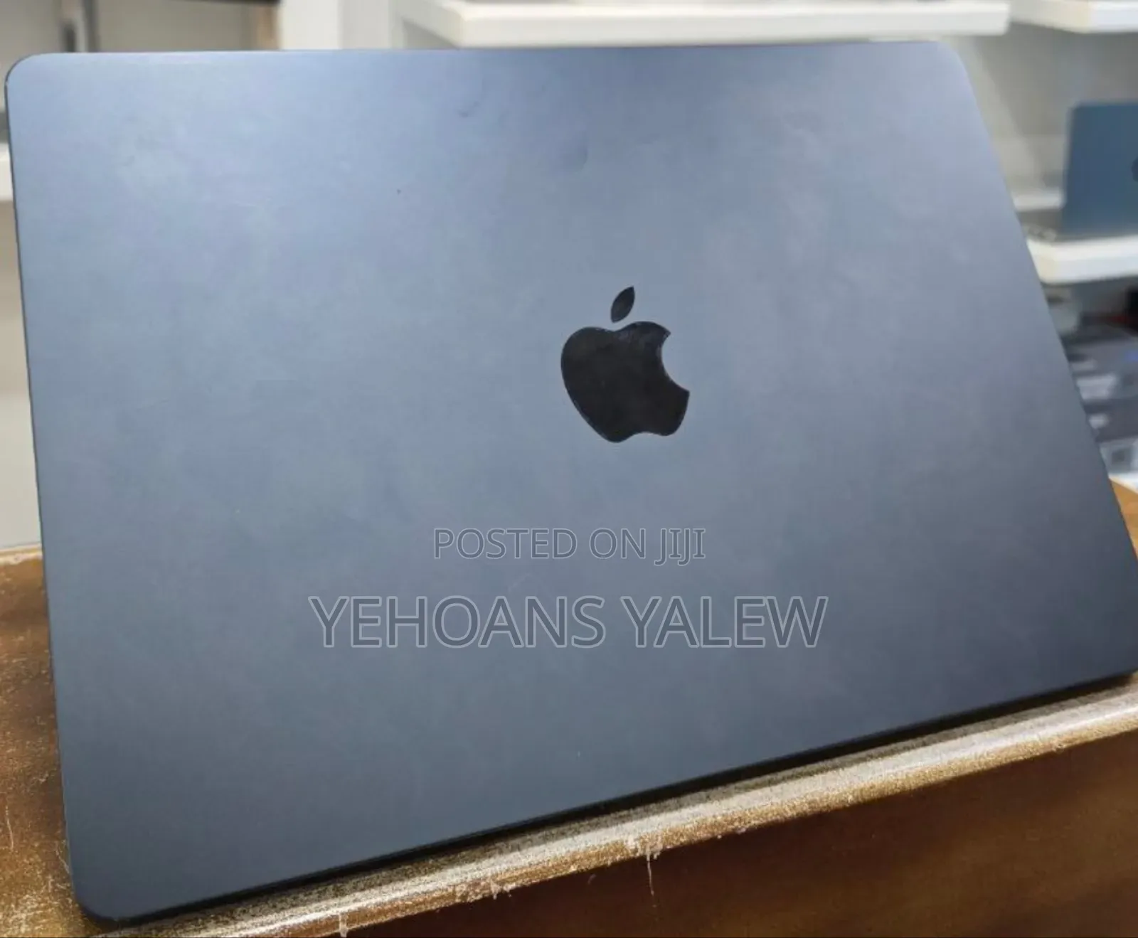 New Laptop Apple MacBook Air 2022 M2 8GB Intel Core M2 SSD 256GB