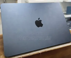 New Laptop Apple MacBook Air 2022 M2 8GB Intel Core M2 SSD 256GB