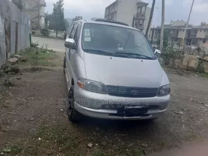 Photo - Toyota HiAce 2006 Silver