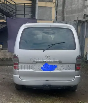 Toyota HiAce 2006 Silver