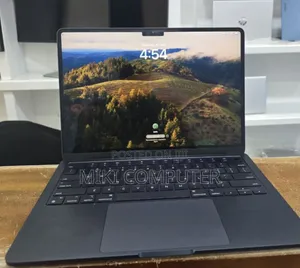 New Laptop Apple MacBook Air 2022 M2 8GB Intel SSD 256GB