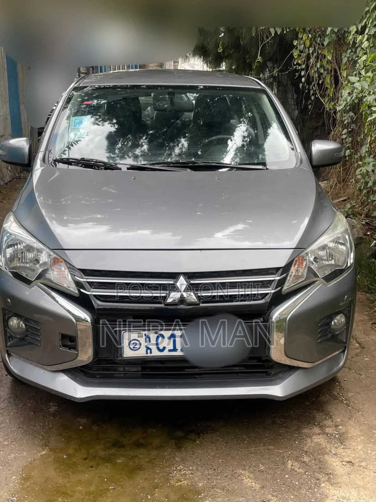 Mitsubishi Attrage 2022 Silver