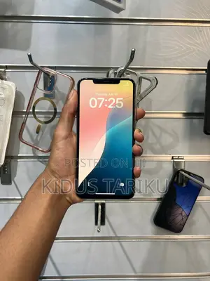 Photo - Apple iPhone XS Max 64 GB White