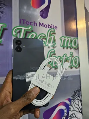 New Samsung Galaxy A06 64 GB Black