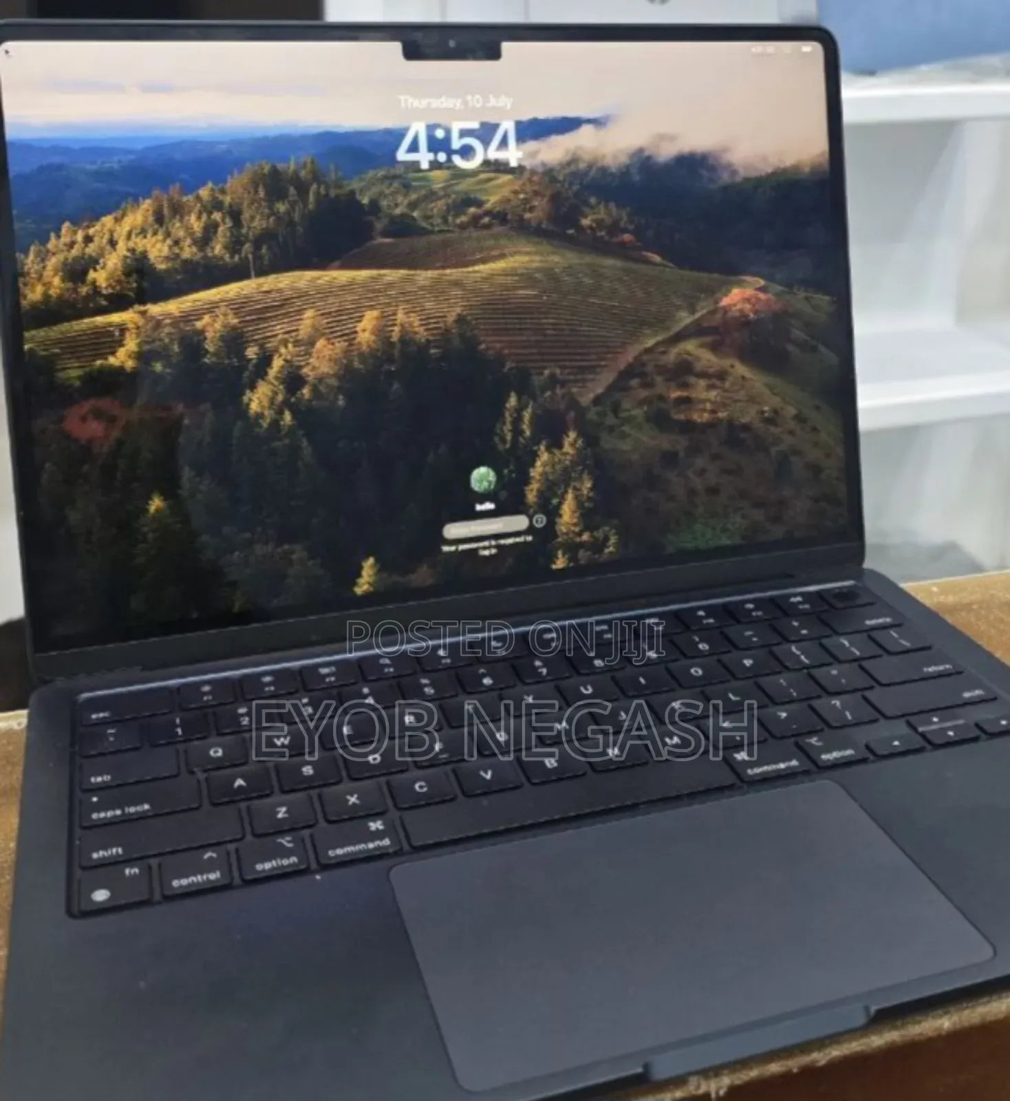 New Laptop Apple MacBook Air 2022 M2 8GB Apple M2 SSD 256GB