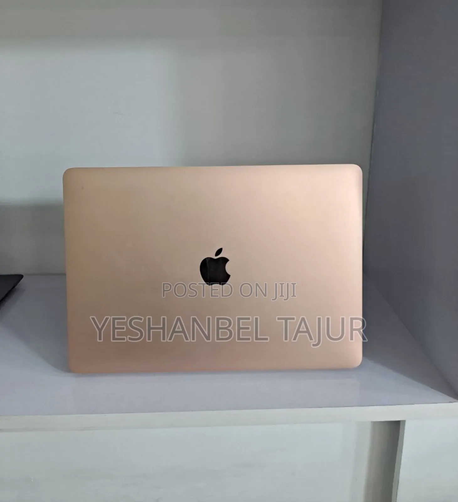 New Laptop Apple MacBook Air 2019 8GB Intel Core I5 SSD 256GB