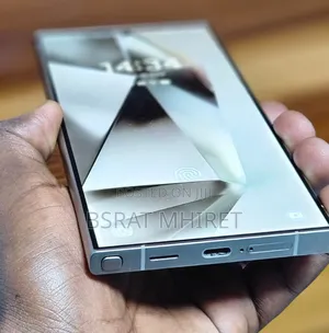 Photo - New Samsung Galaxy Tab S10 Ultra 256 GB