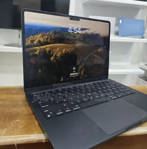 Photo - New Laptop Apple MacBook Air 2022 M2 8GB Apple M2 SSD 256GB