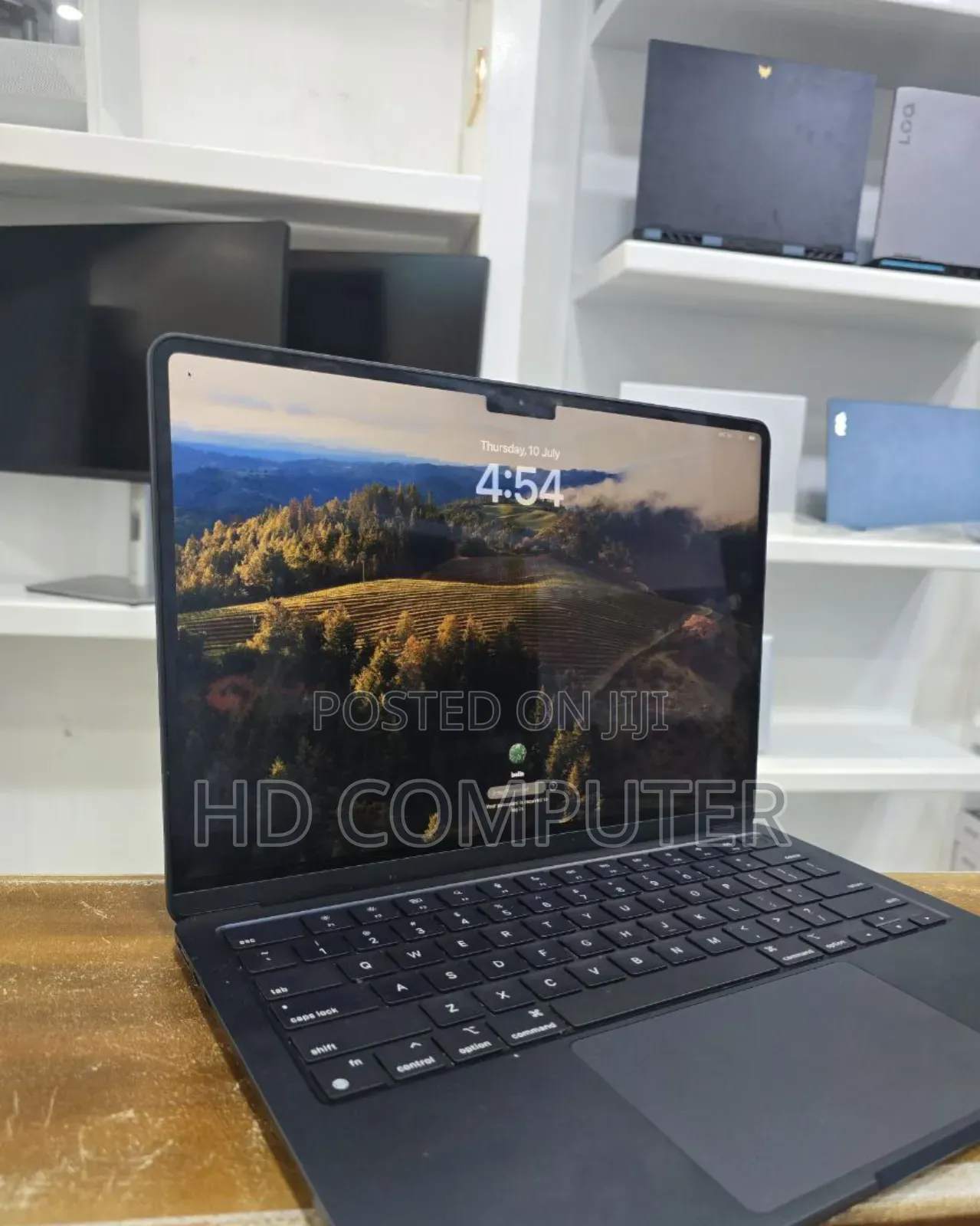 New Laptop Apple MacBook Air 2022 M2 8GB Apple M2 SSD 256GB