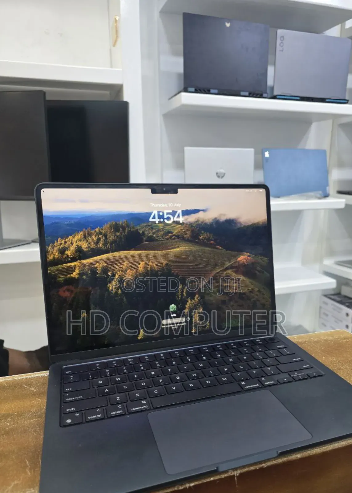 New Laptop Apple MacBook Air 2022 M2 8GB Apple M2 SSD 256GB