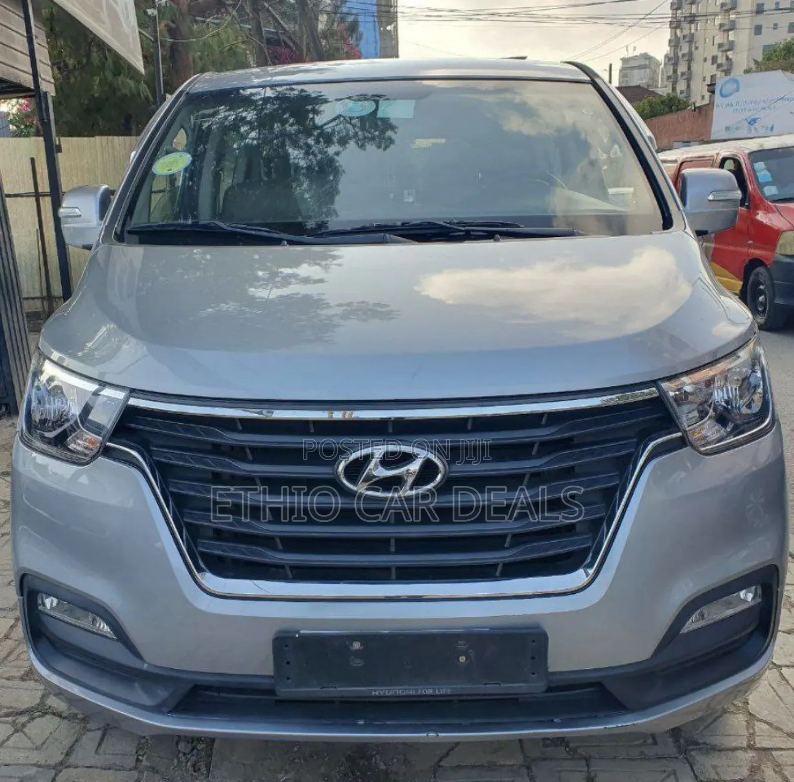 Hyundai Starex 2021 Silver