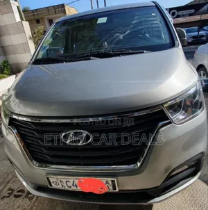 Hyundai Starex 2021 Silver
