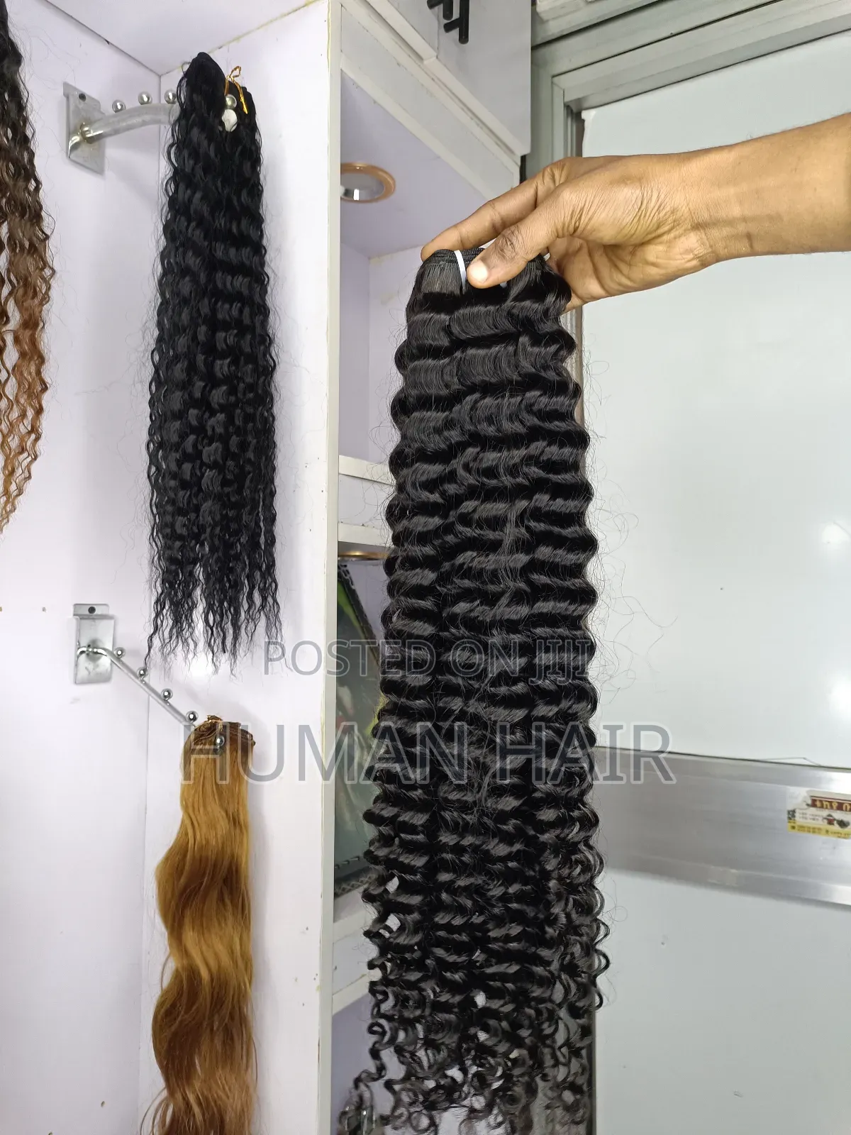 Frizz and Wave Human Hair